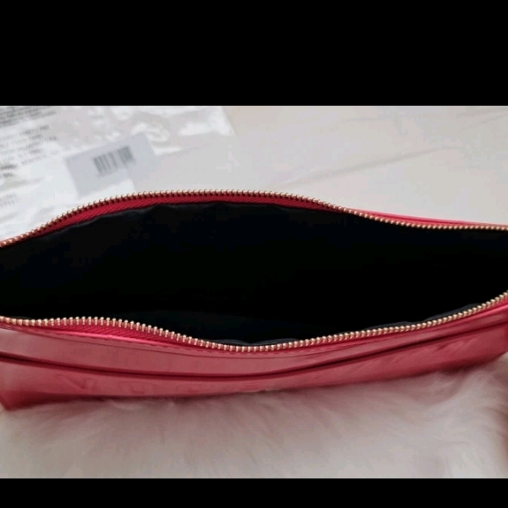 Valentino Voce Viva Red Make Up Bag/ Clutch Style - Picture 5 of 5